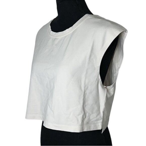 Good American Beige Crop Tee(Size Medium) - Picture 4 of 5